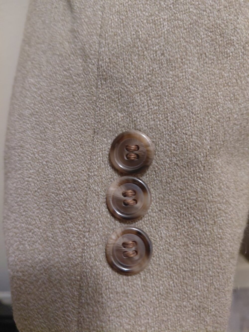 Coat - Picture 4 of 6